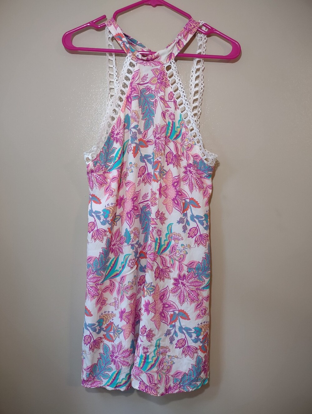 CUPSHE Playful Crush Floral Mini Dress Medium Boho Halter Crochet Trim Backless - Picture 2 of 8